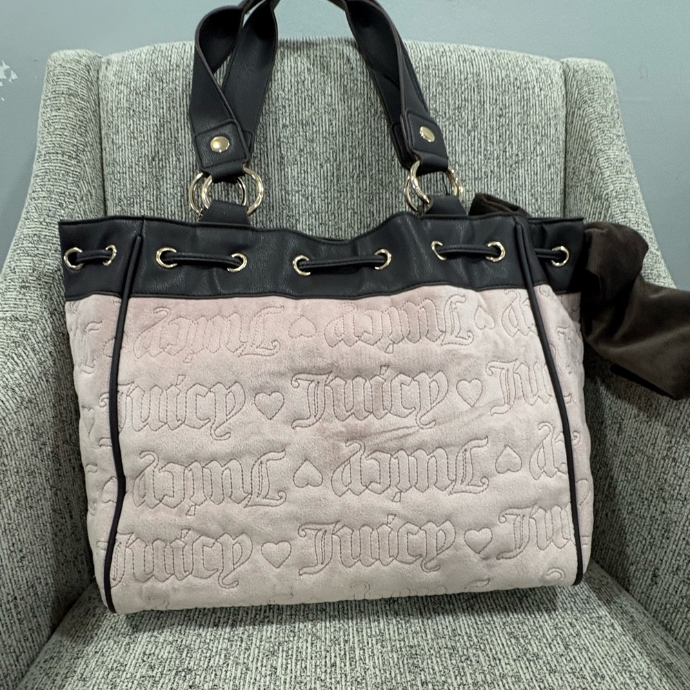 Juicy Couture Vintage Dreams Tote 💗 - Picture 4 of 6